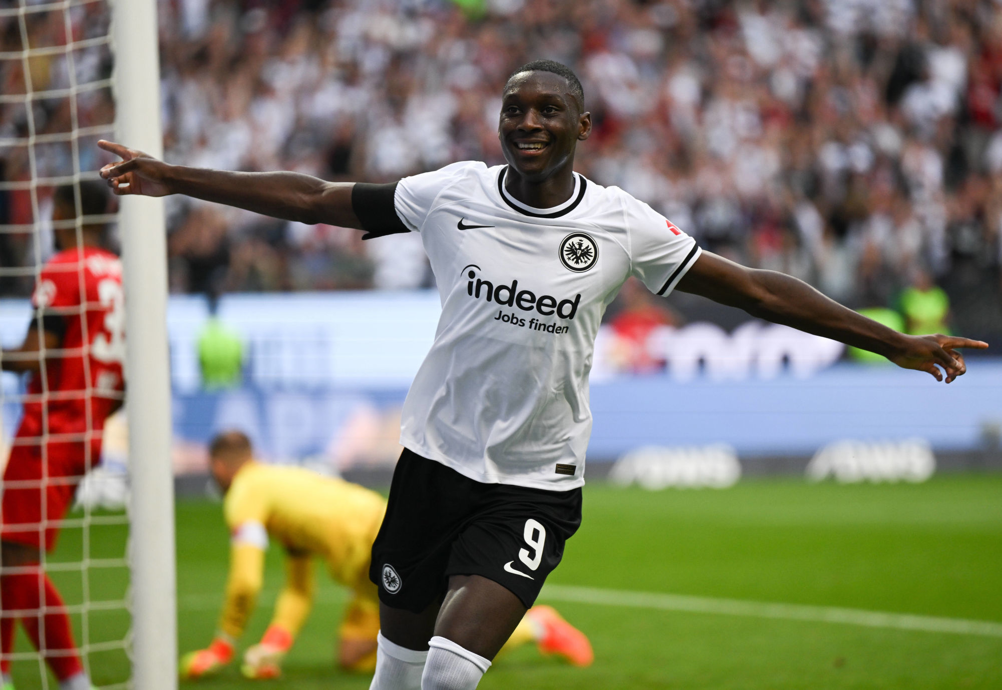 Kolo-Muani-Parcours-De-Champion