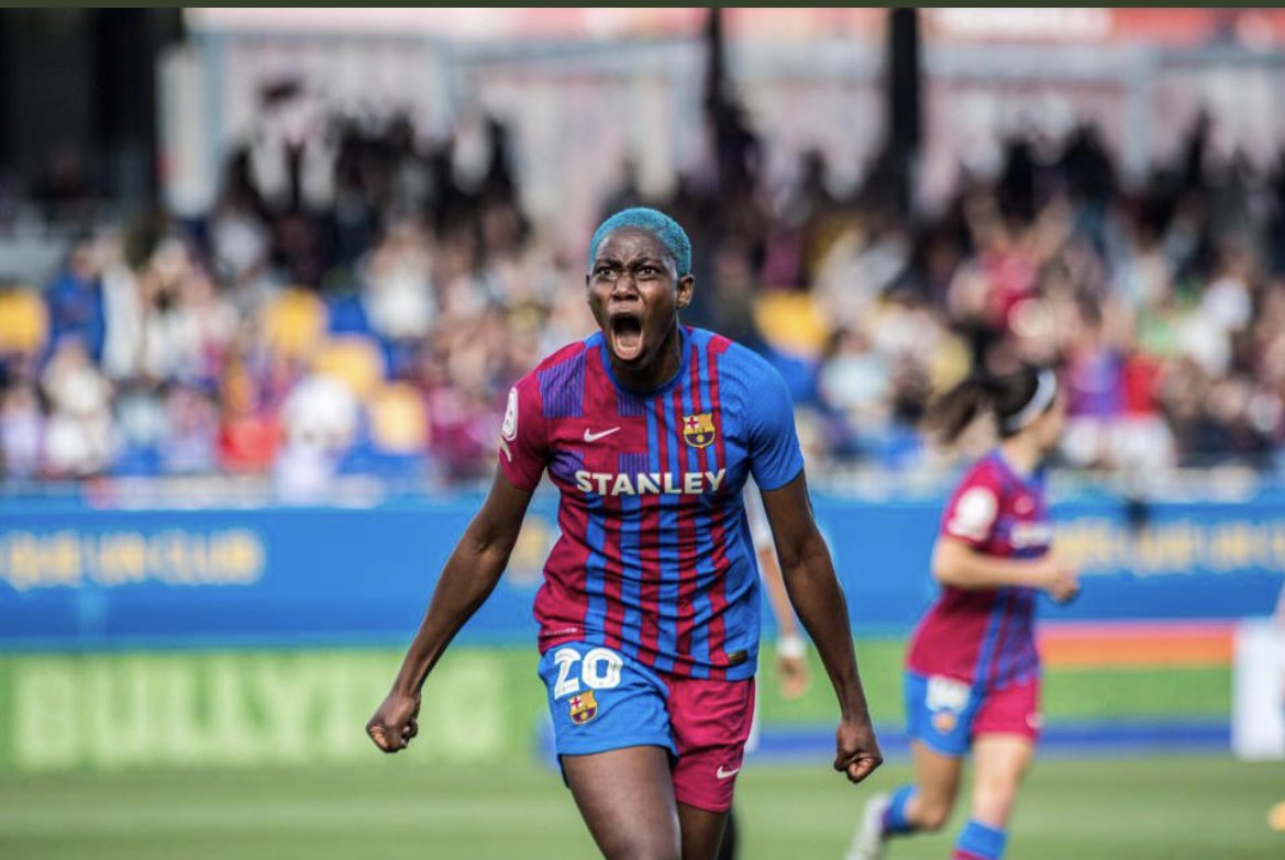 Asisat Oshoala footballeuse professionnelle africaine